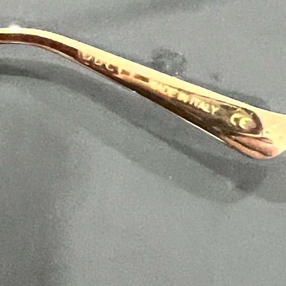 Gucci 0226S Sunglasses. Brand new with With Tags. They are 100% Authentic. - Picture 6 of 8